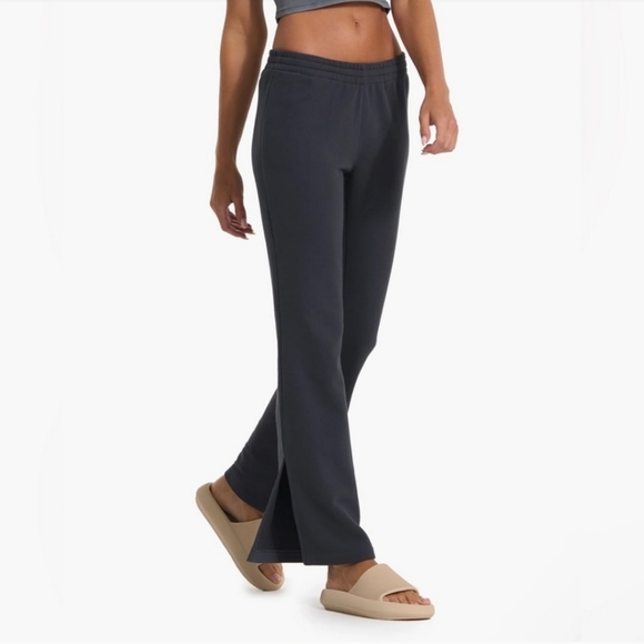 Vuori Sedona wide leg sweats - Picture 3 of 3